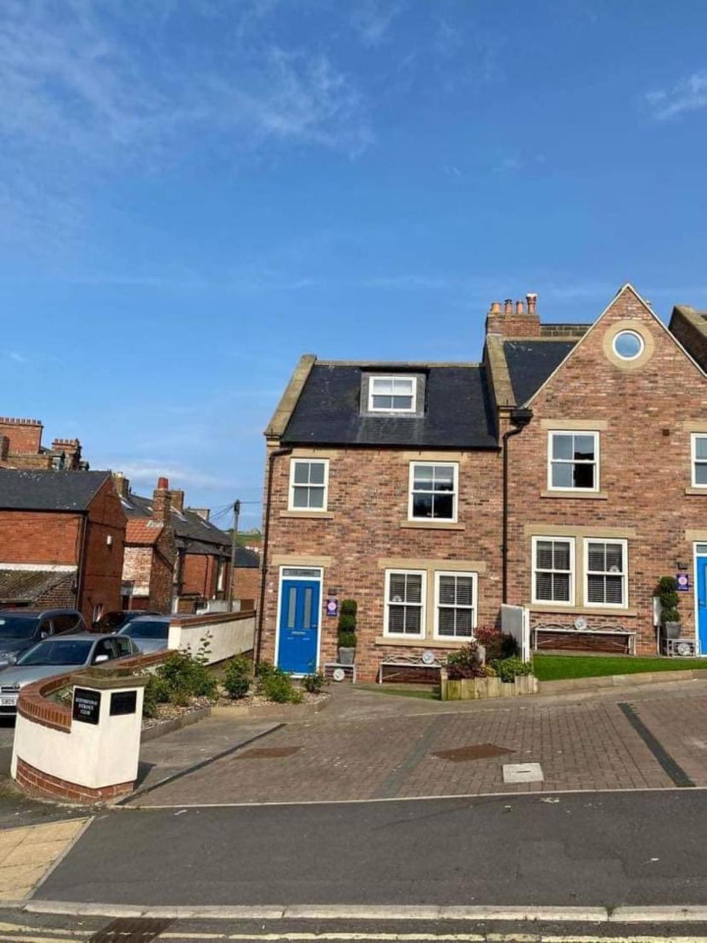 Columbo Holiday home Whitby